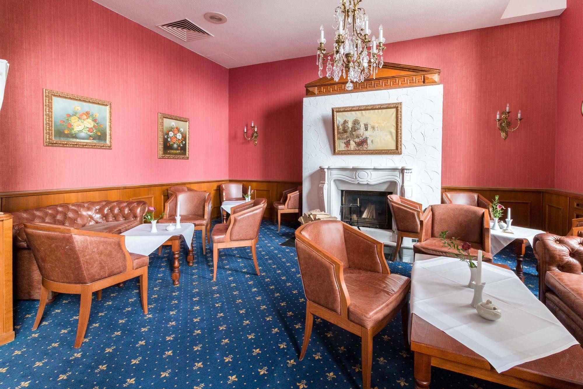 Seehotel Schloss Klink Ngoại thất bức ảnh
