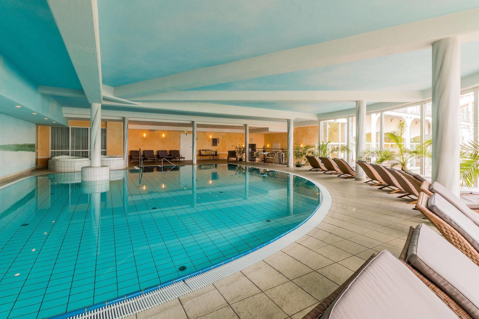Seehotel Schloss Klink Ngoại thất bức ảnh